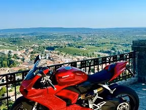 ducati panigale v2