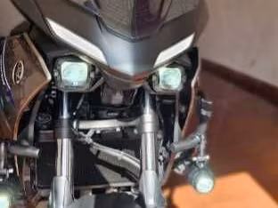 yamaha tracer 7 55kw (2022/23) – 13.450 km – extras premium (sprint filter / heed / givi / gilles) malveira e são miguel de alcainça